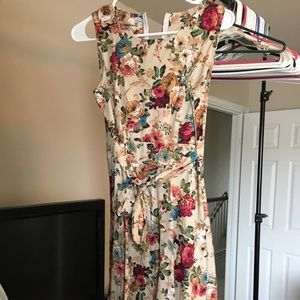 Flower dress like new